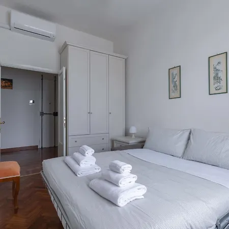 Family Large In Appartamento *