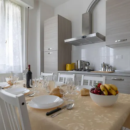 Family Large In Apartment Florence