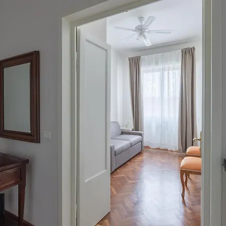 Apartment Family Large In *